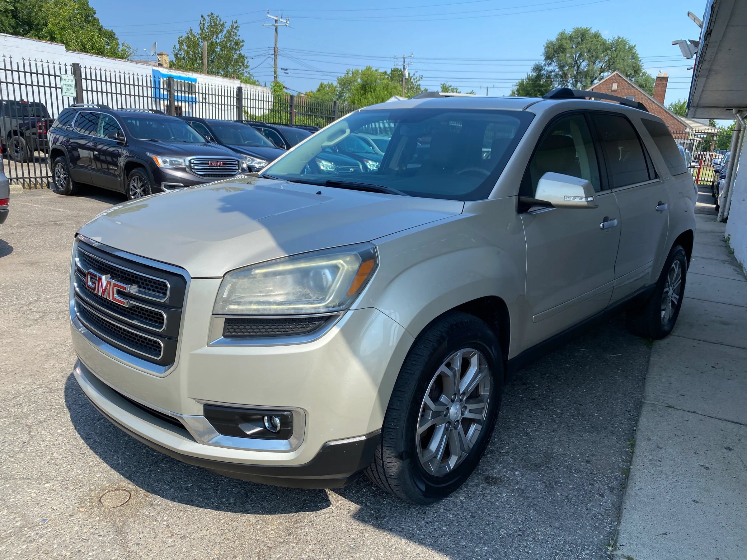 Used 2014 GMC Acadia SLT AWD/4WD image 6