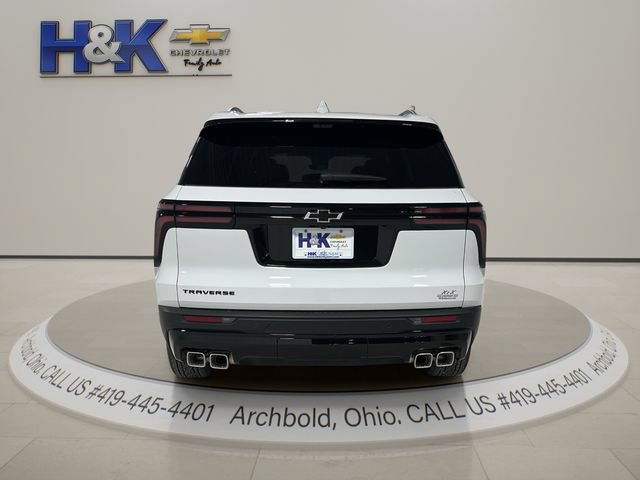 New 2027 Chevrolet Traverse LT w/ Midnight/Sport Edition FWD image 5