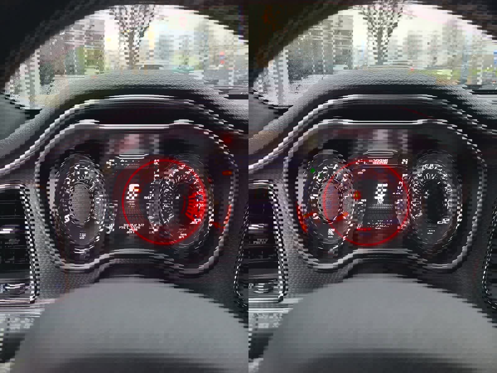 Used 2019 Dodge Challenger SRT Hellcat image 26