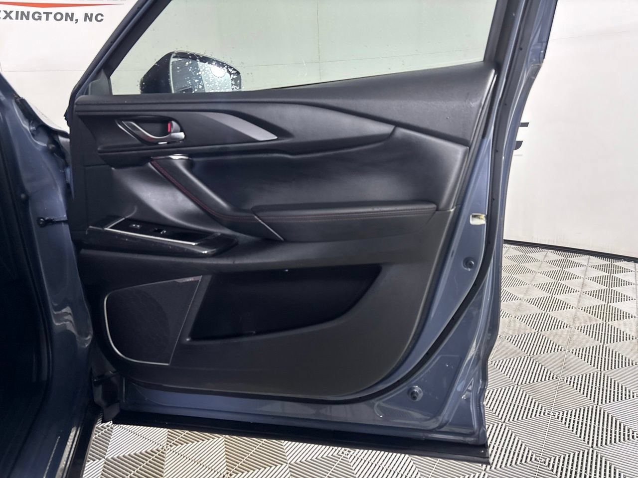Used 2021 MAZDA CX-9 Carbon Edition FWD image 31