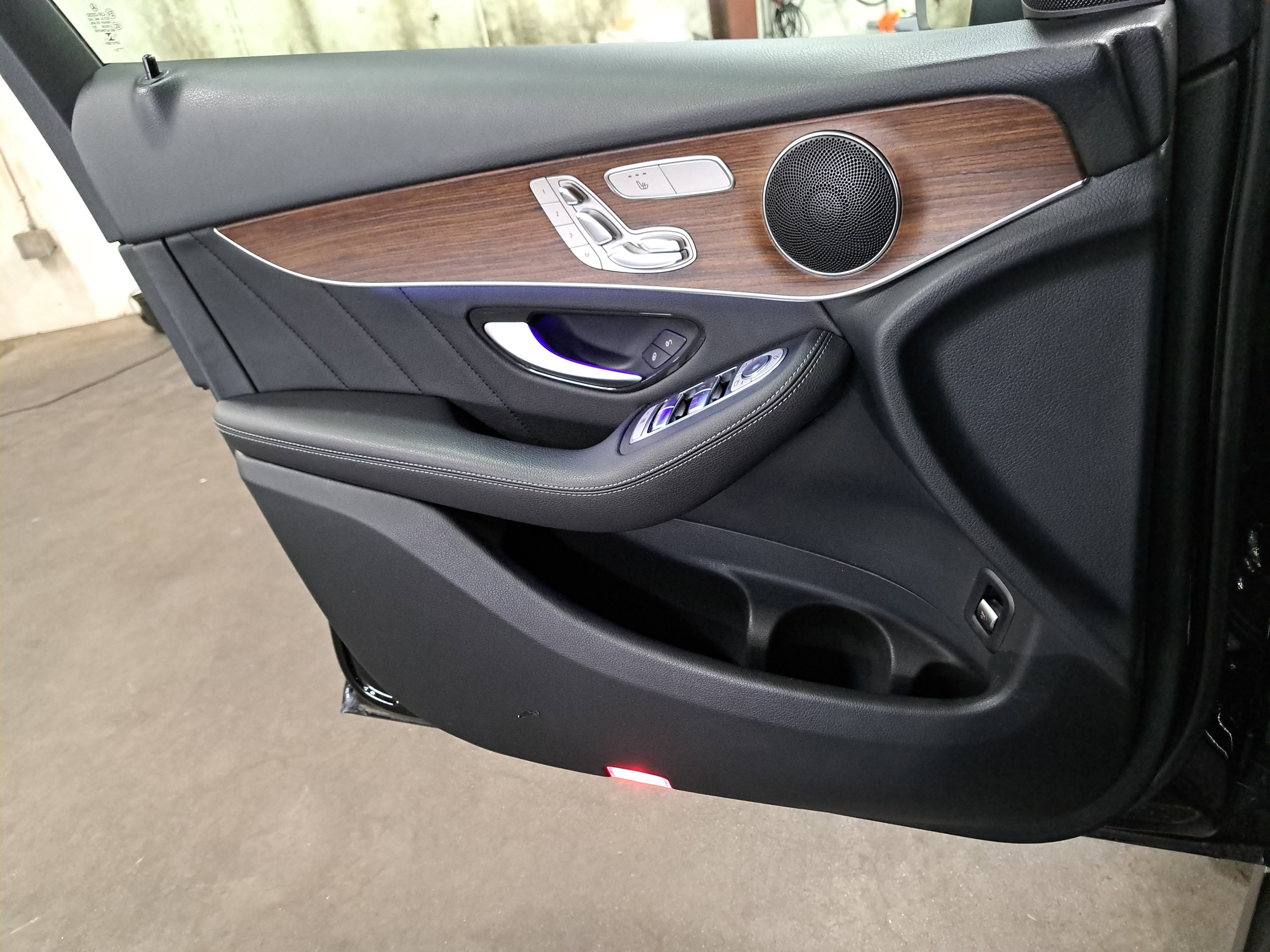 Used 2022 Mercedes-Benz GLC 300 4MATIC image 27