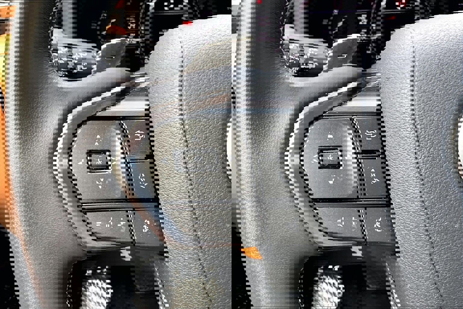 Used 2024 Lexus LX 600 4WD w/ Appearance Package image 16