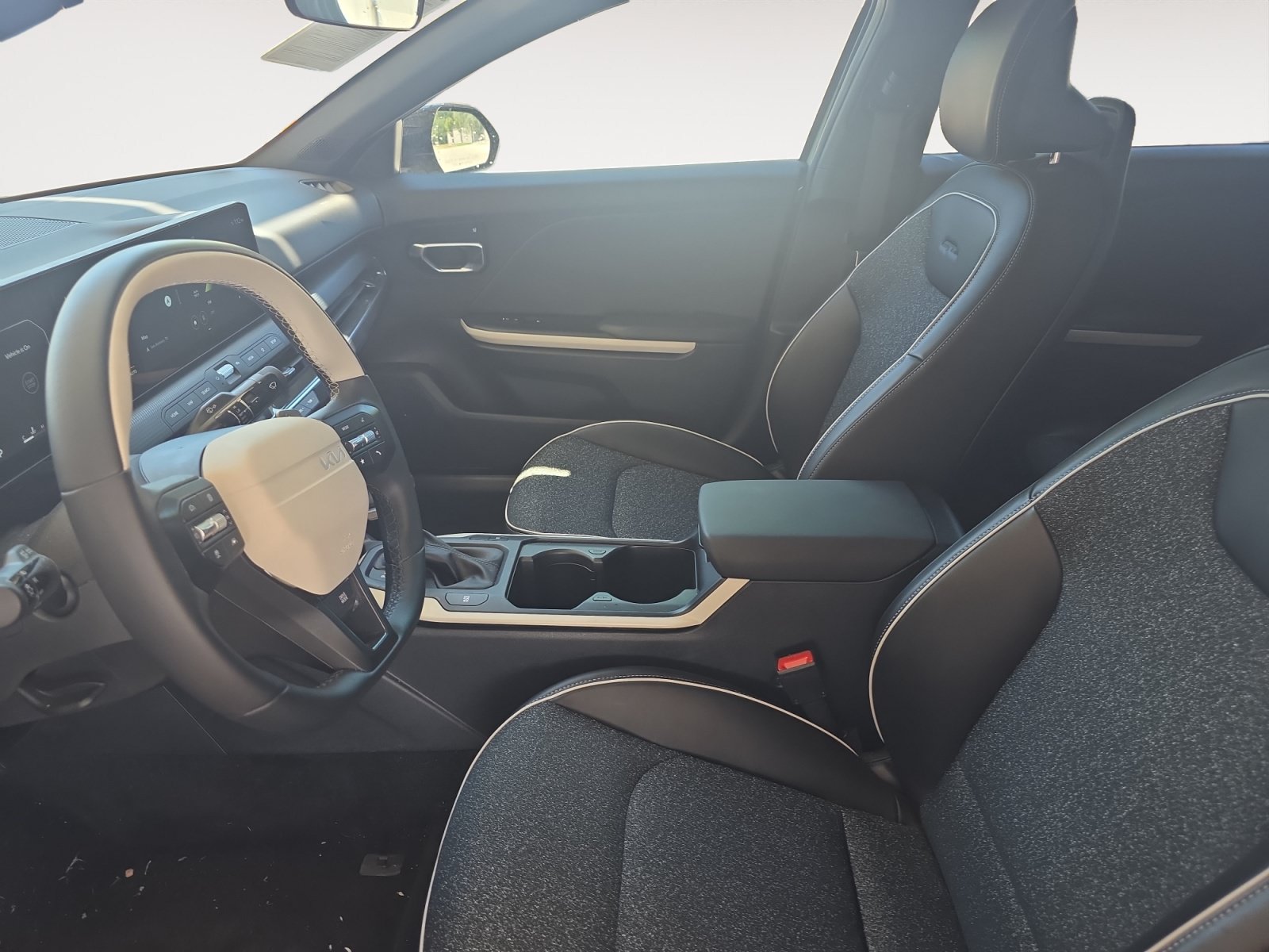 Certified 2025 Kia K4 GT-Line w/ GT-Line Sunroof Package FWD image 21