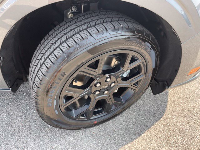 New 2026 Ford Maverick Lobo AWD/4WD image 17