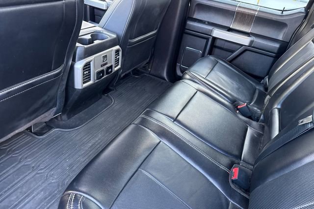 Used 2020 Ford F350 Lariat image 12