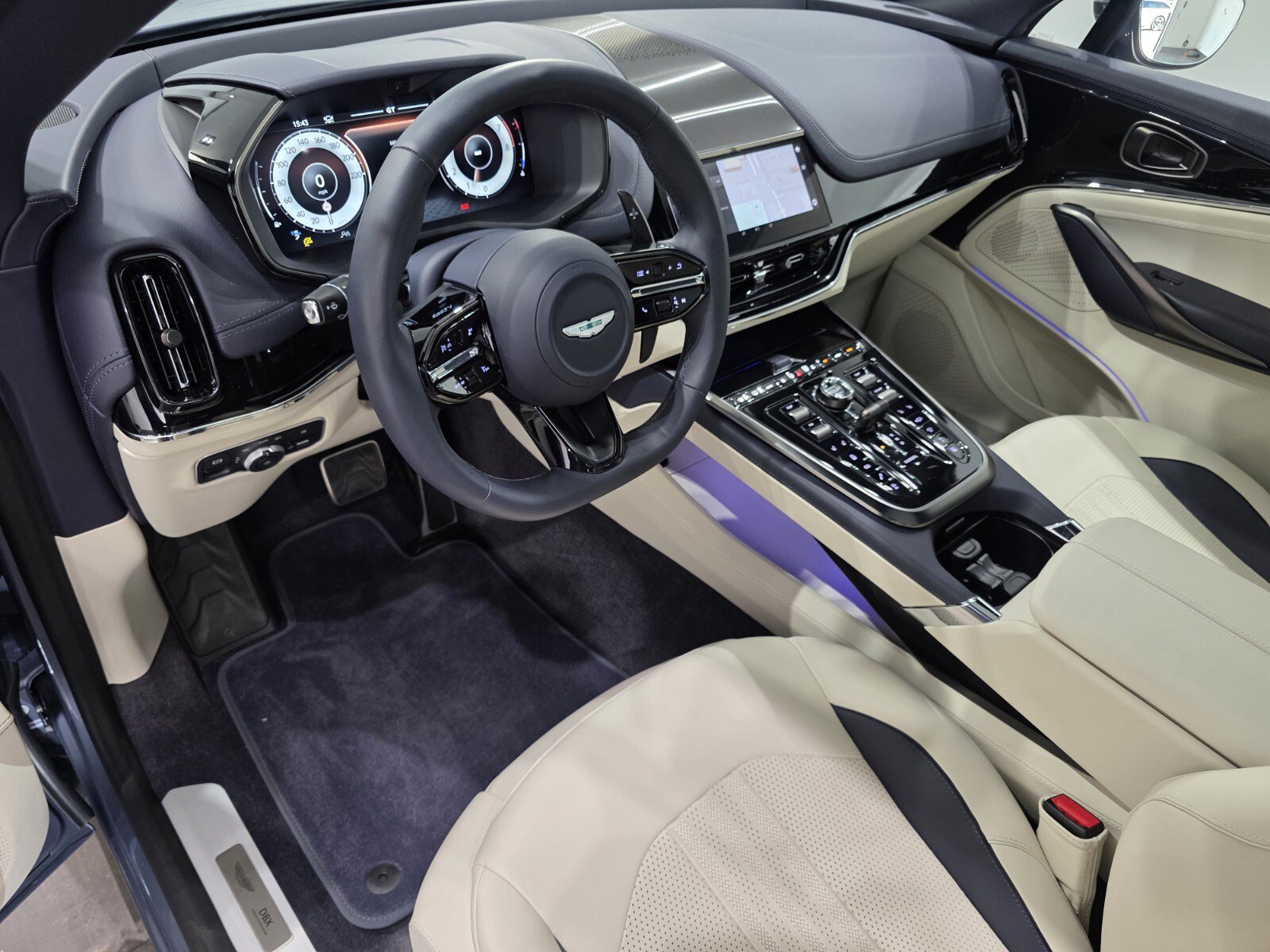 Used 2025 Aston Martin DBX 707 AWD/4WD image 3