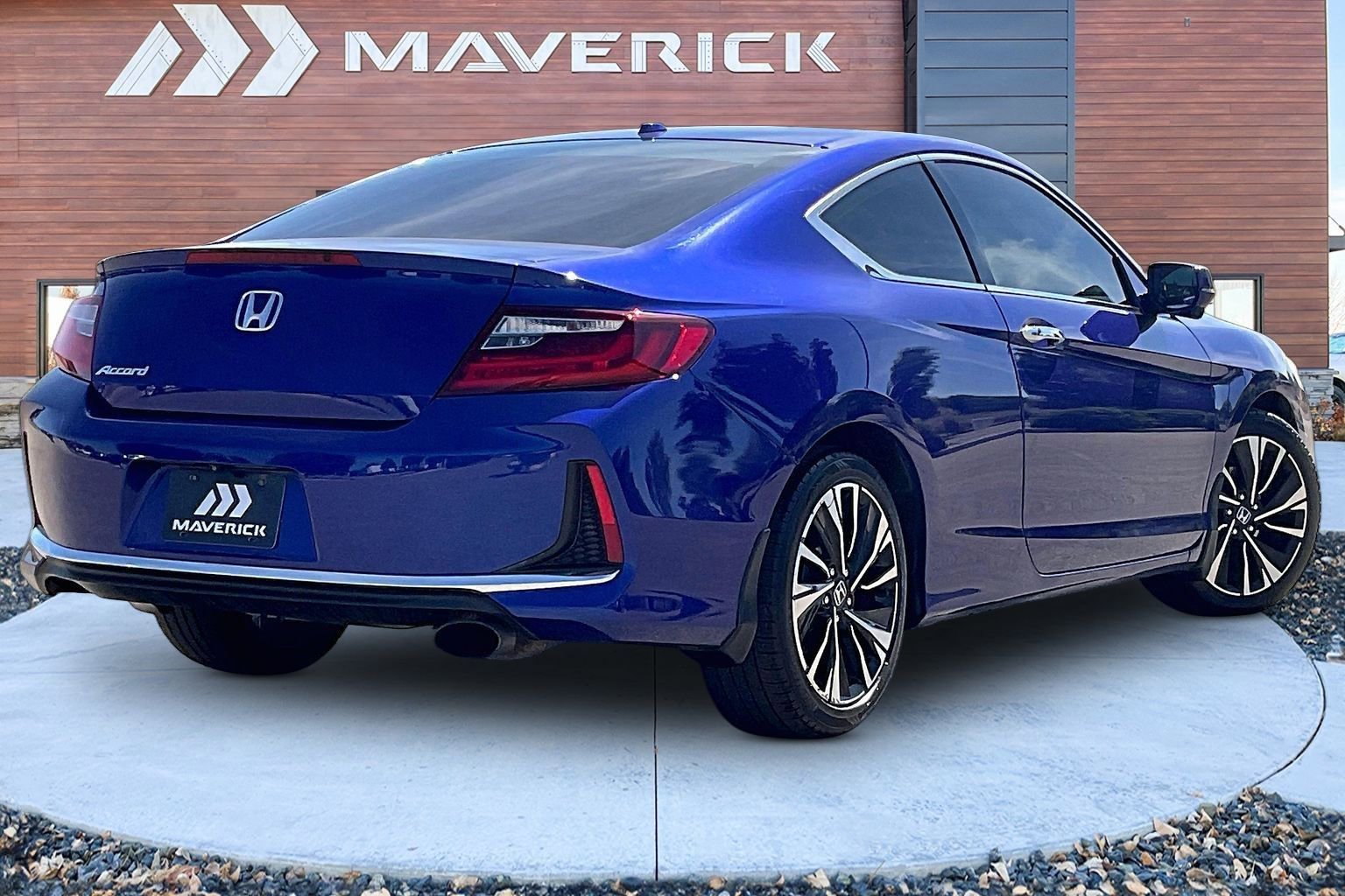 Used 2017 Honda Accord EX-L image 5