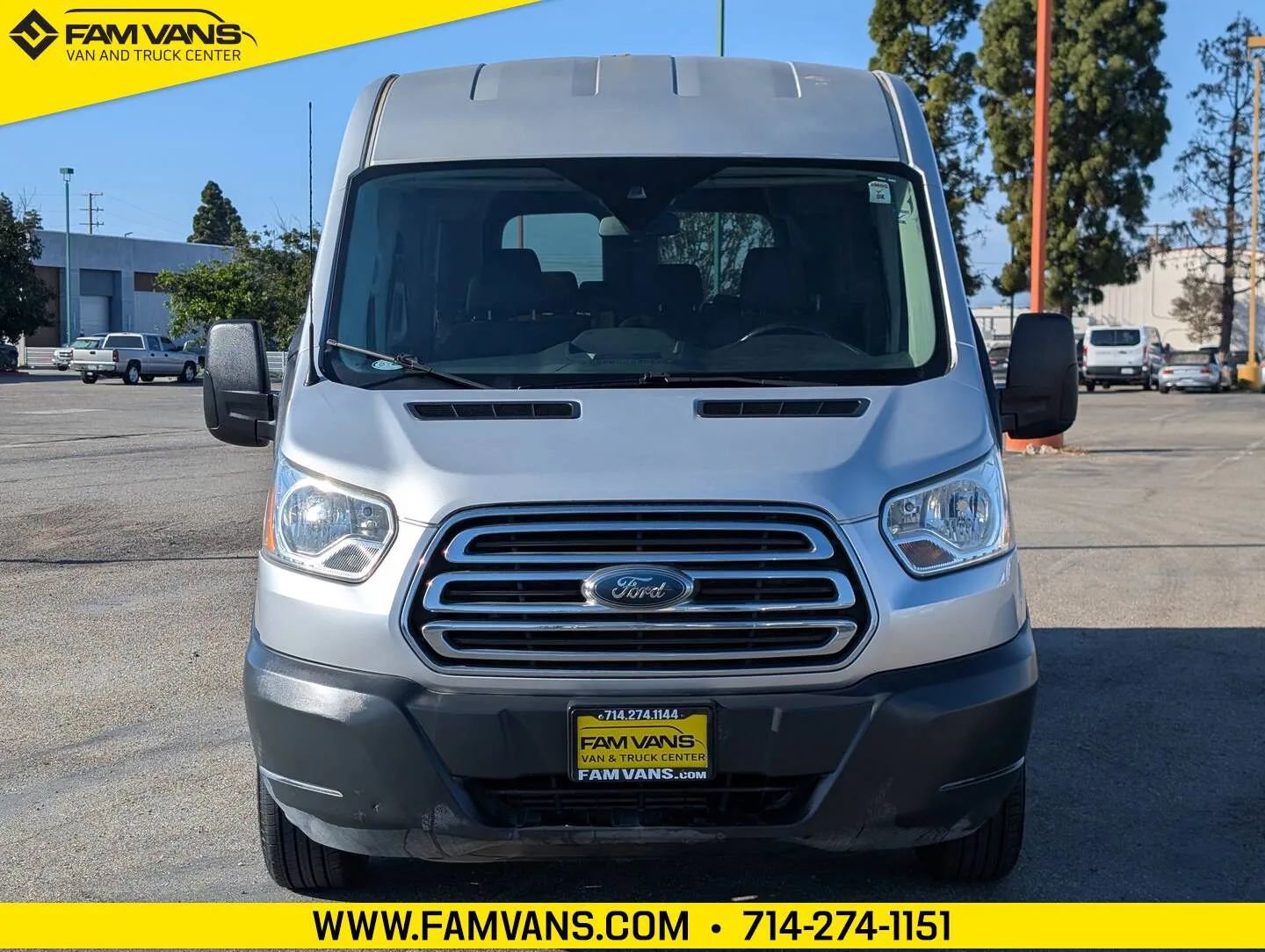 Used 2018 Ford Transit 350 XLT RWD image 2