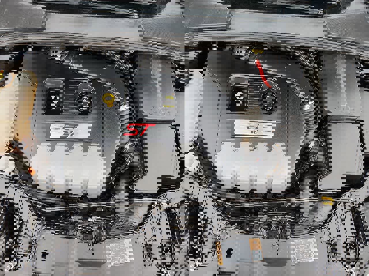 Used 2018 Ford Focus ST image 13