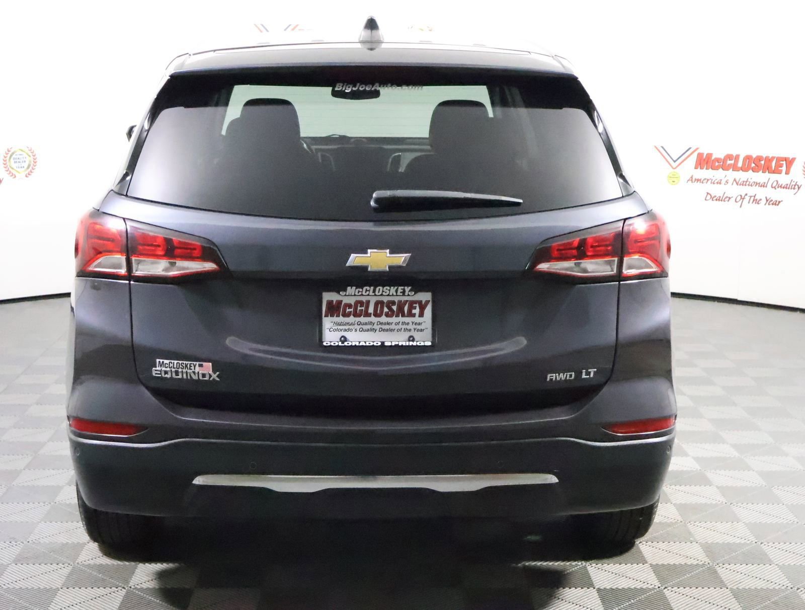 Used 2022 Chevrolet Equinox LT w/ Driver Convenience Package image 11
