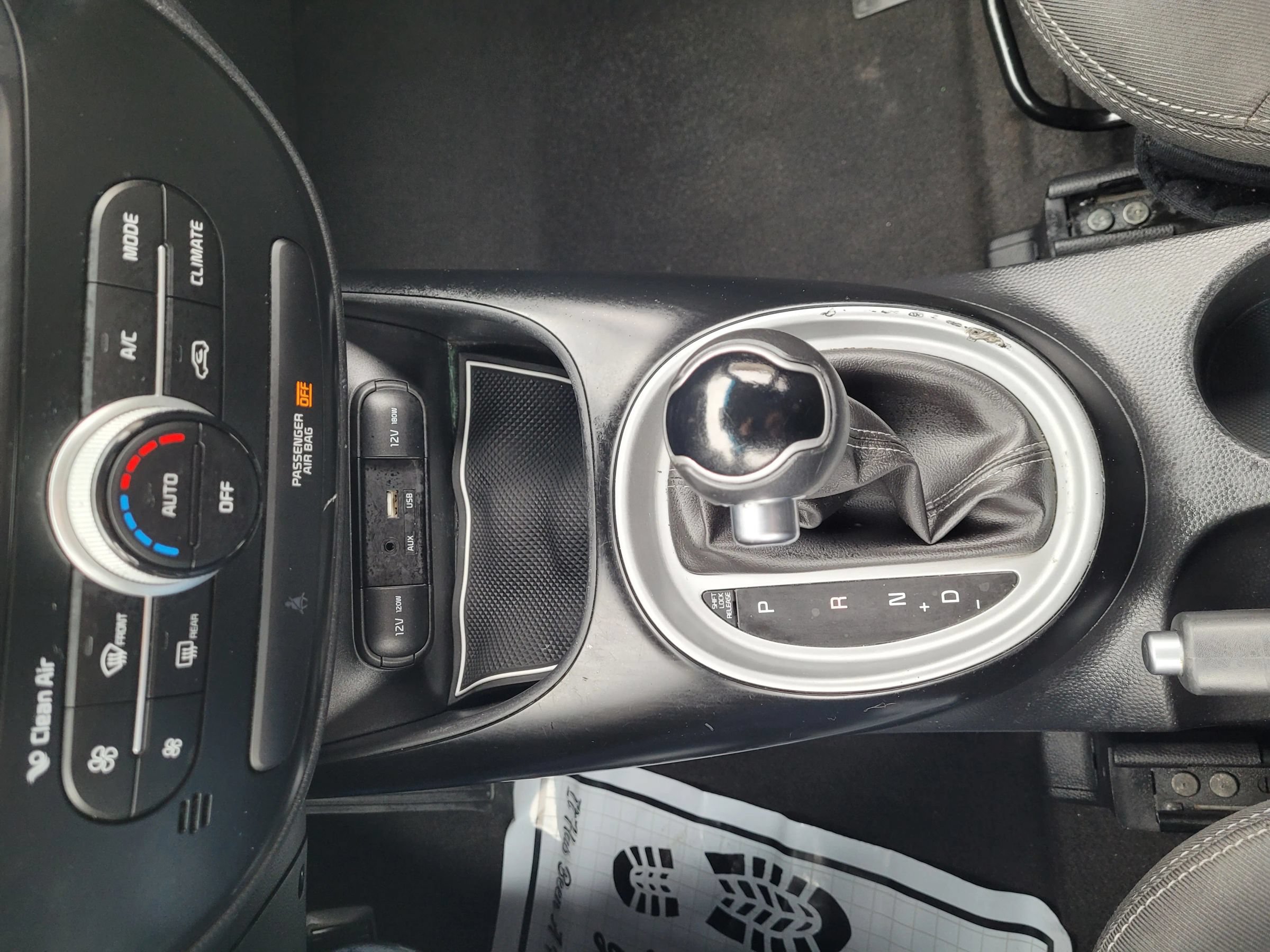 Used 2018 Kia Soul + FWD image 28