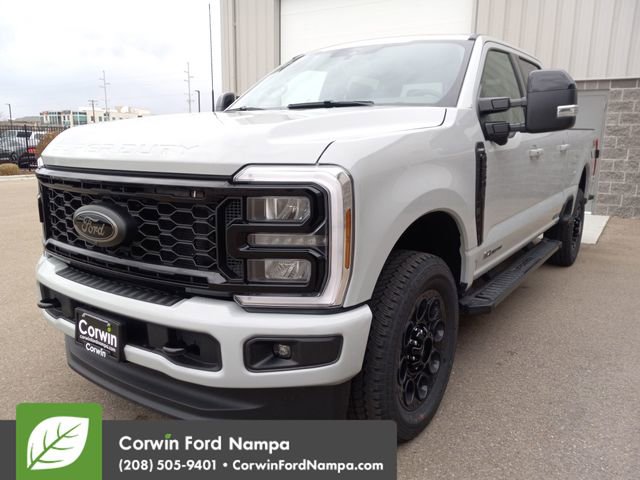 New 2026 Ford F250 Lariat w/ Black Appearance Package image 7