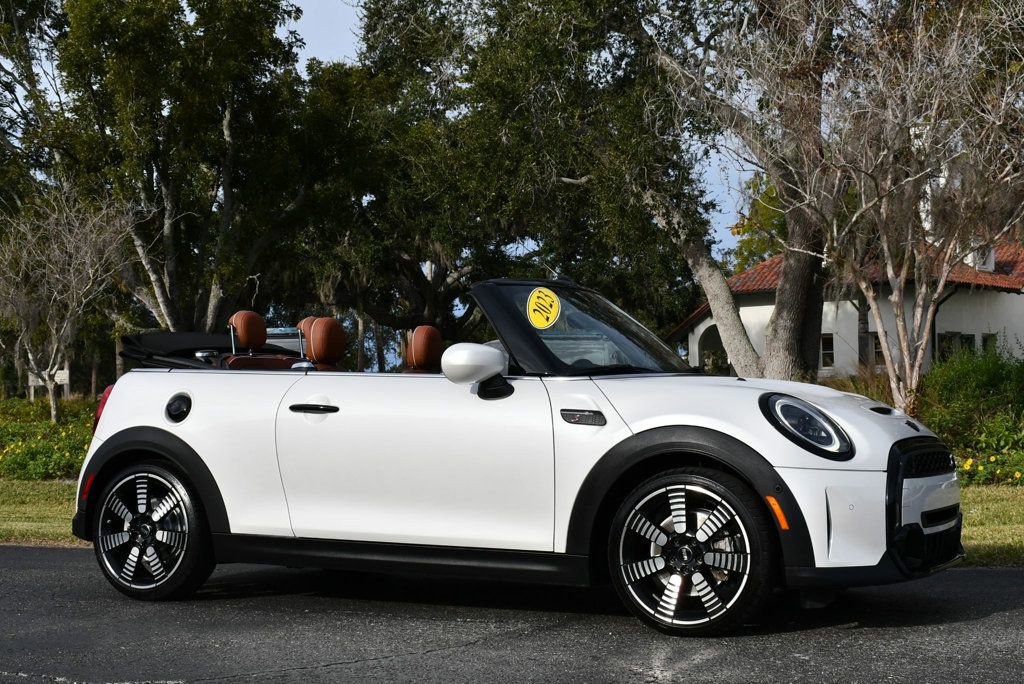 Used 2023 MINI Cooper S image 8