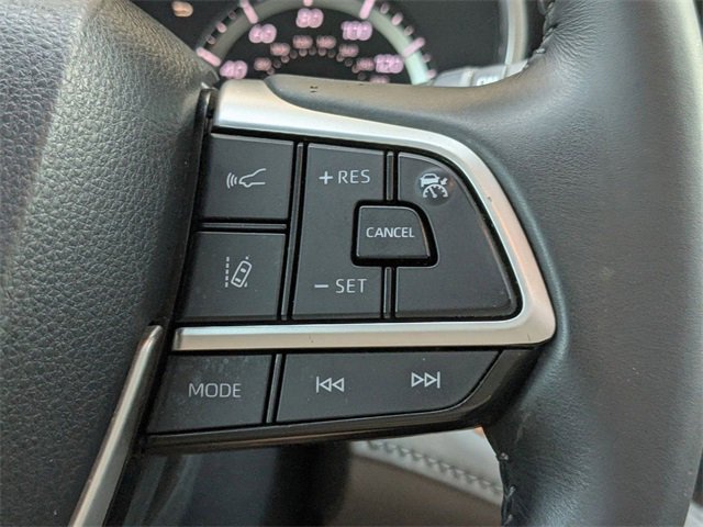 Used 2022 Toyota Highlander XLE image 29