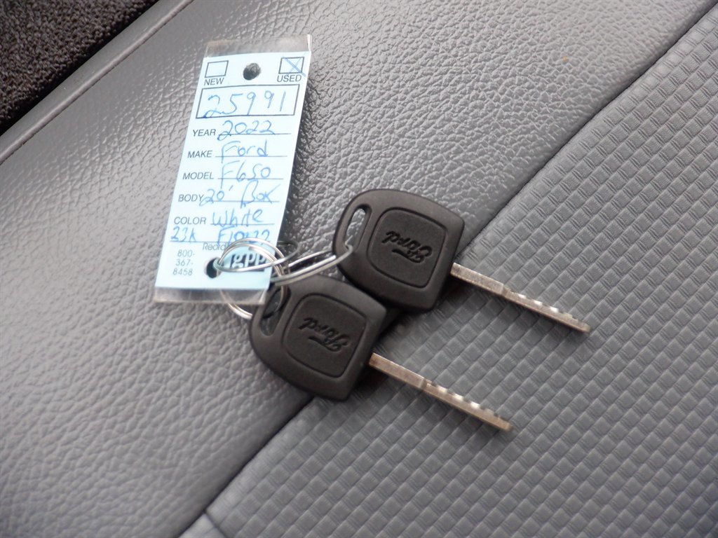 Used 2022 Ford F650 2WD Regular Cab Super Duty image 23