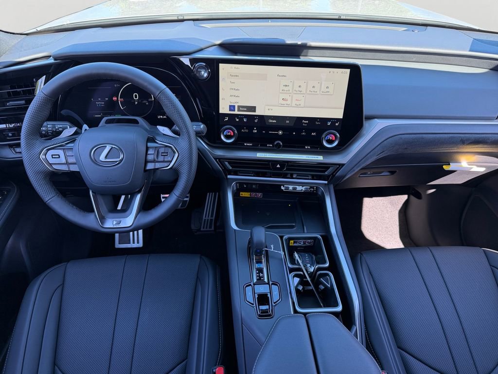 New 2026 Lexus TX 500h AWD image 10