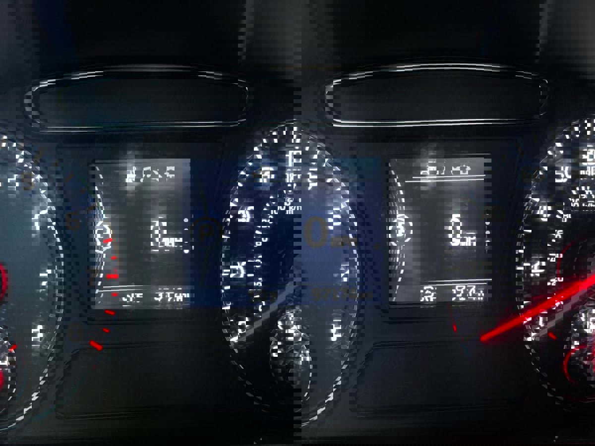 Used 2016 Kia Sorento LX w/ LX Convenience Package image 24