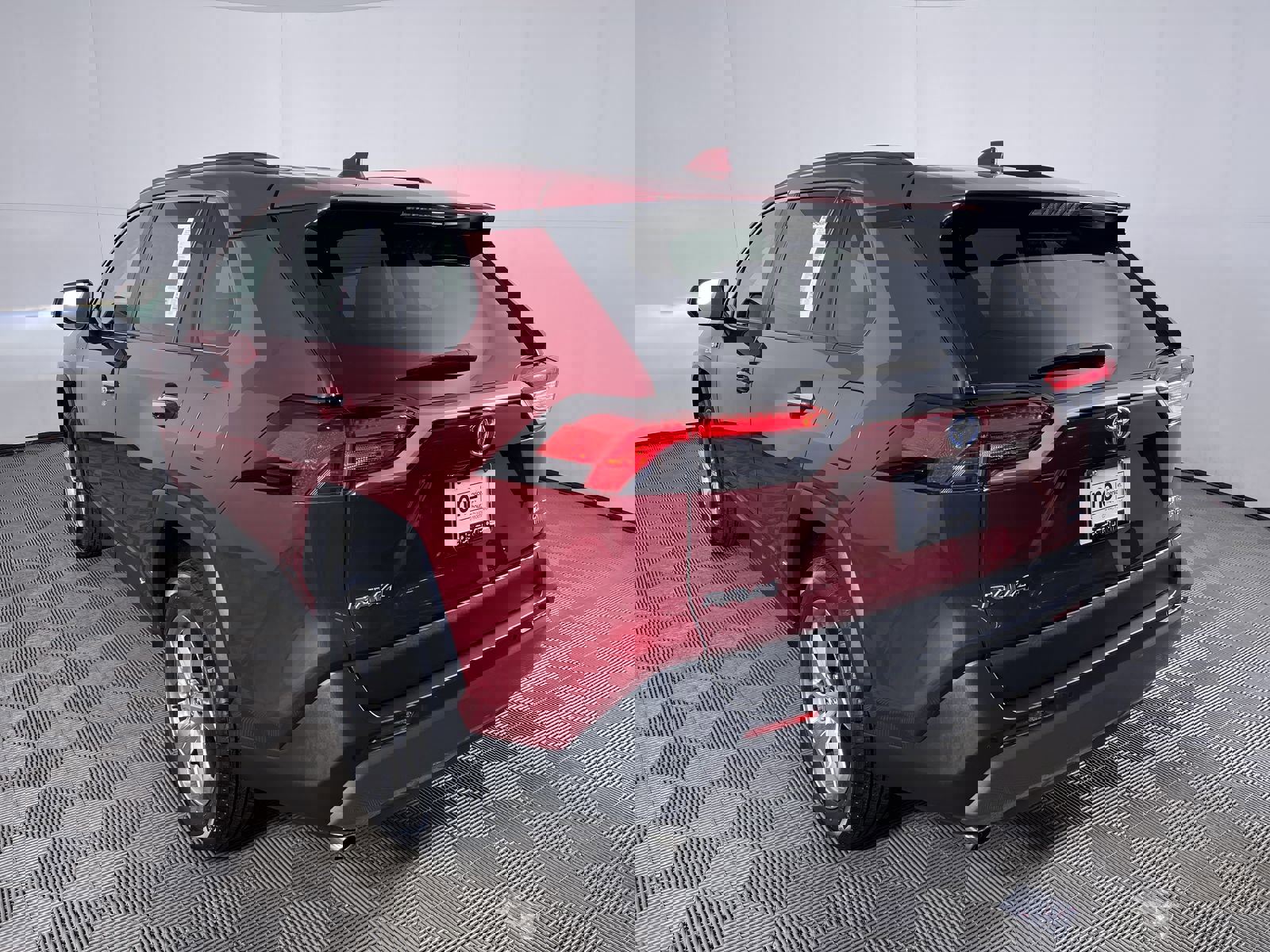 Used 2020 Toyota RAV4 Limited image 24