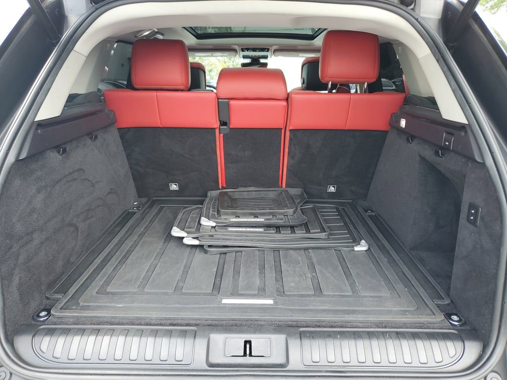 Used 2019 Land Rover Range Rover Sport HST AWD/4WD image 9