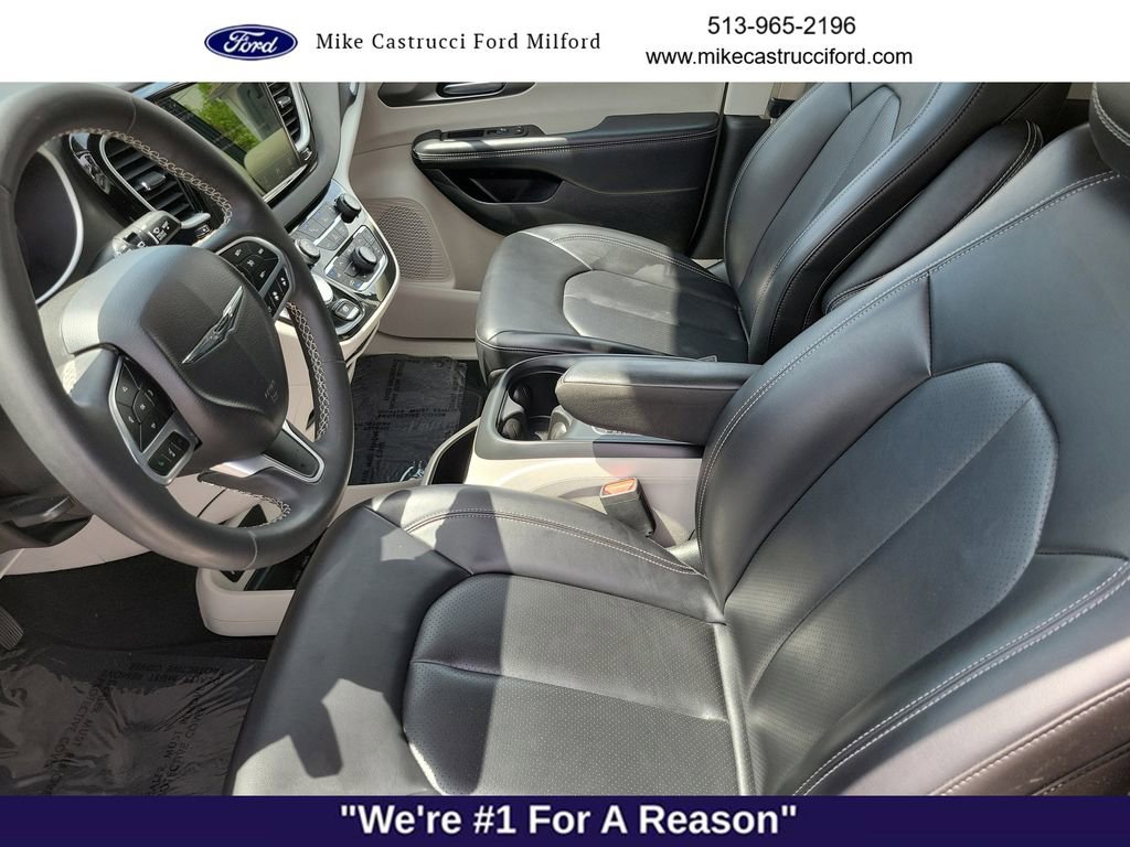 Used 2023 Chrysler Pacifica Touring-L FWD image 22