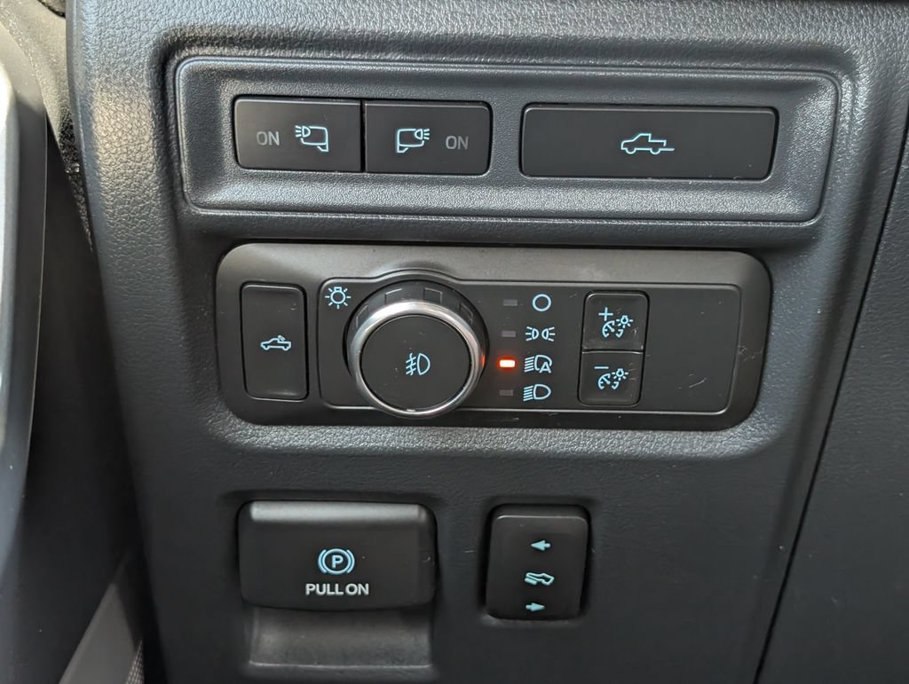 Used 2022 Ford F150 Lariat w/ Equipment Group 502A High AWD/4WD image 30
