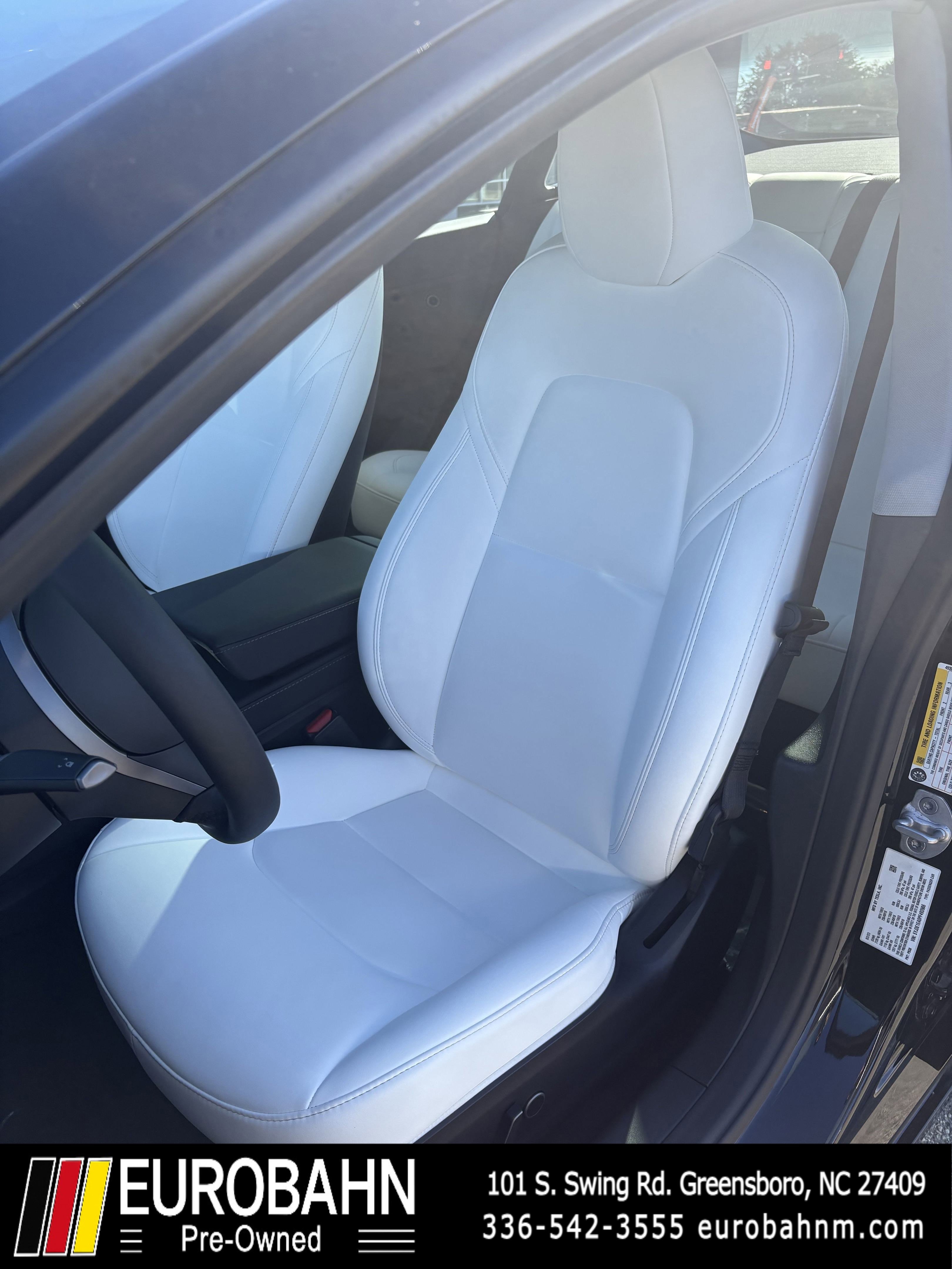 Used 2023 Tesla Model 3 Standard Range image 6