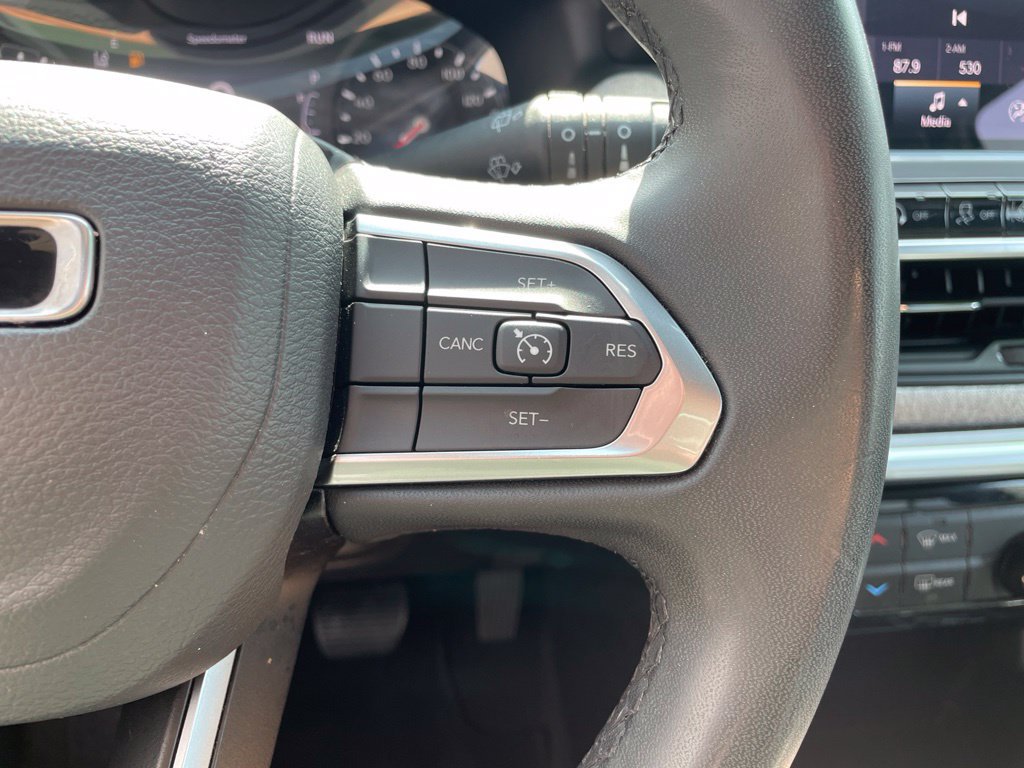 Used 2024 Jeep Compass Latitude AWD/4WD image 26