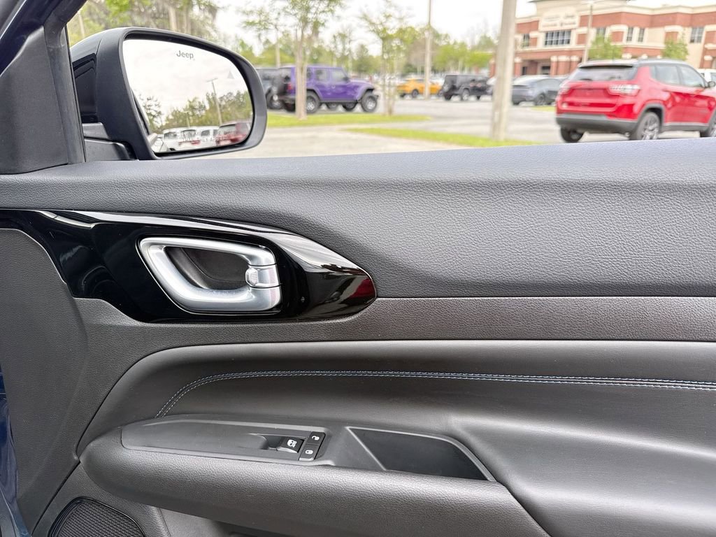 New 2026 Jeep Compass Latitude image 26