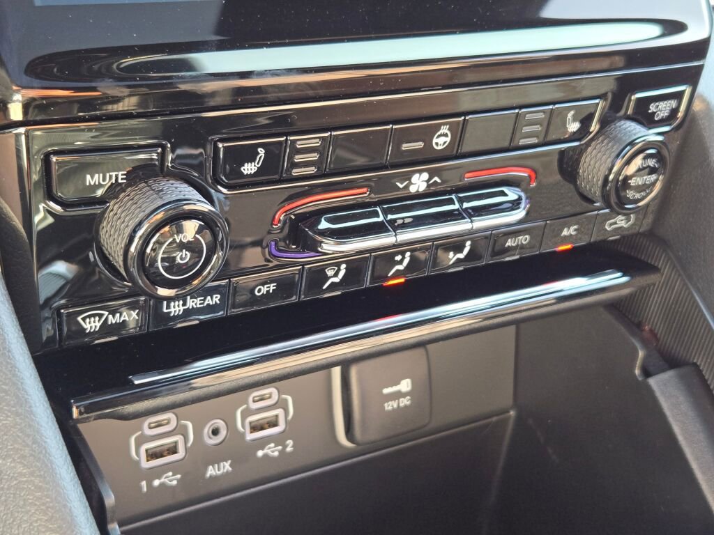 New 2025 Jeep Grand Cherokee L Limited w/ Luxury Tech Group II image 25