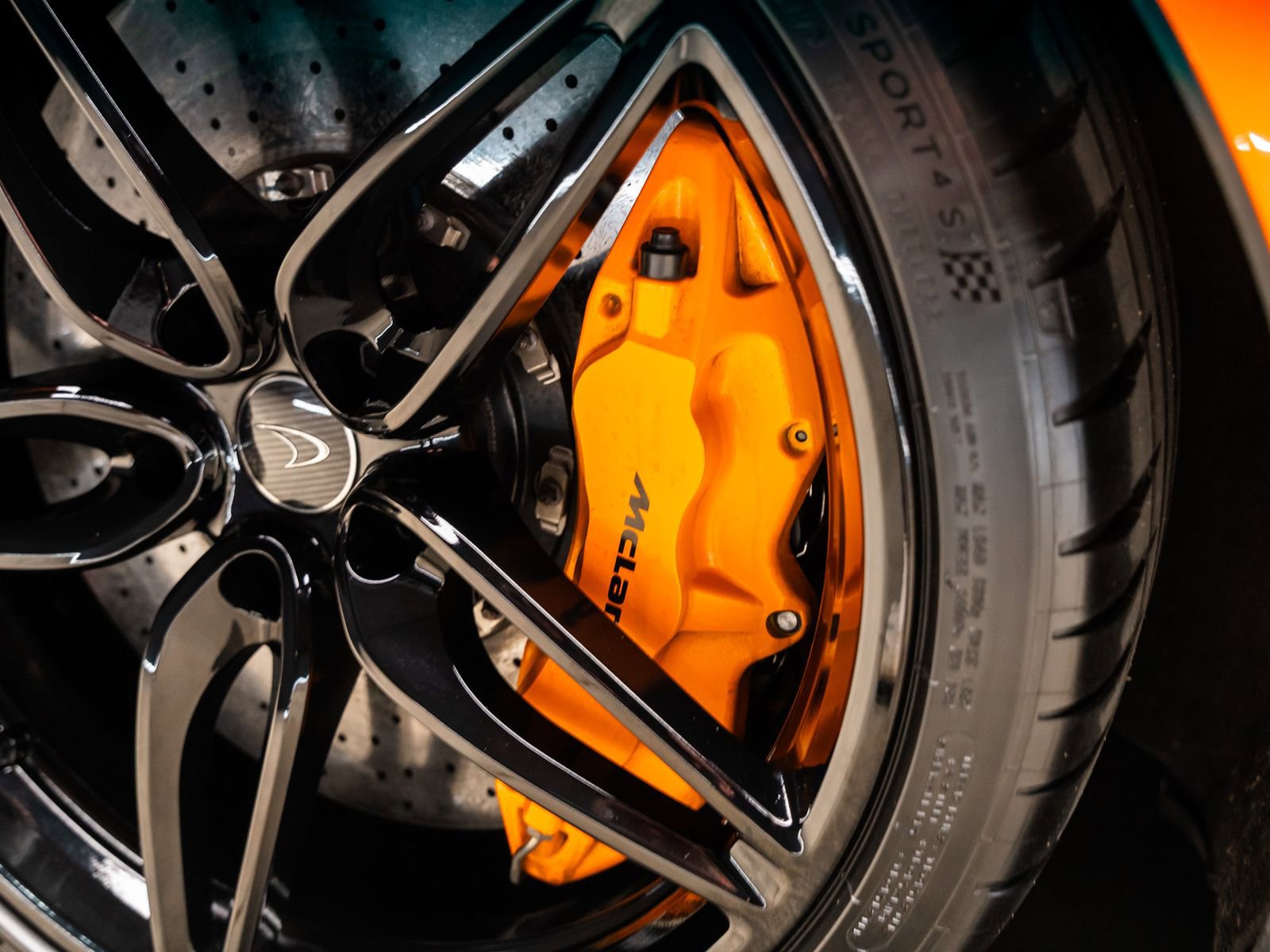 Used 2016 McLaren 570S Coupe RWD image 27