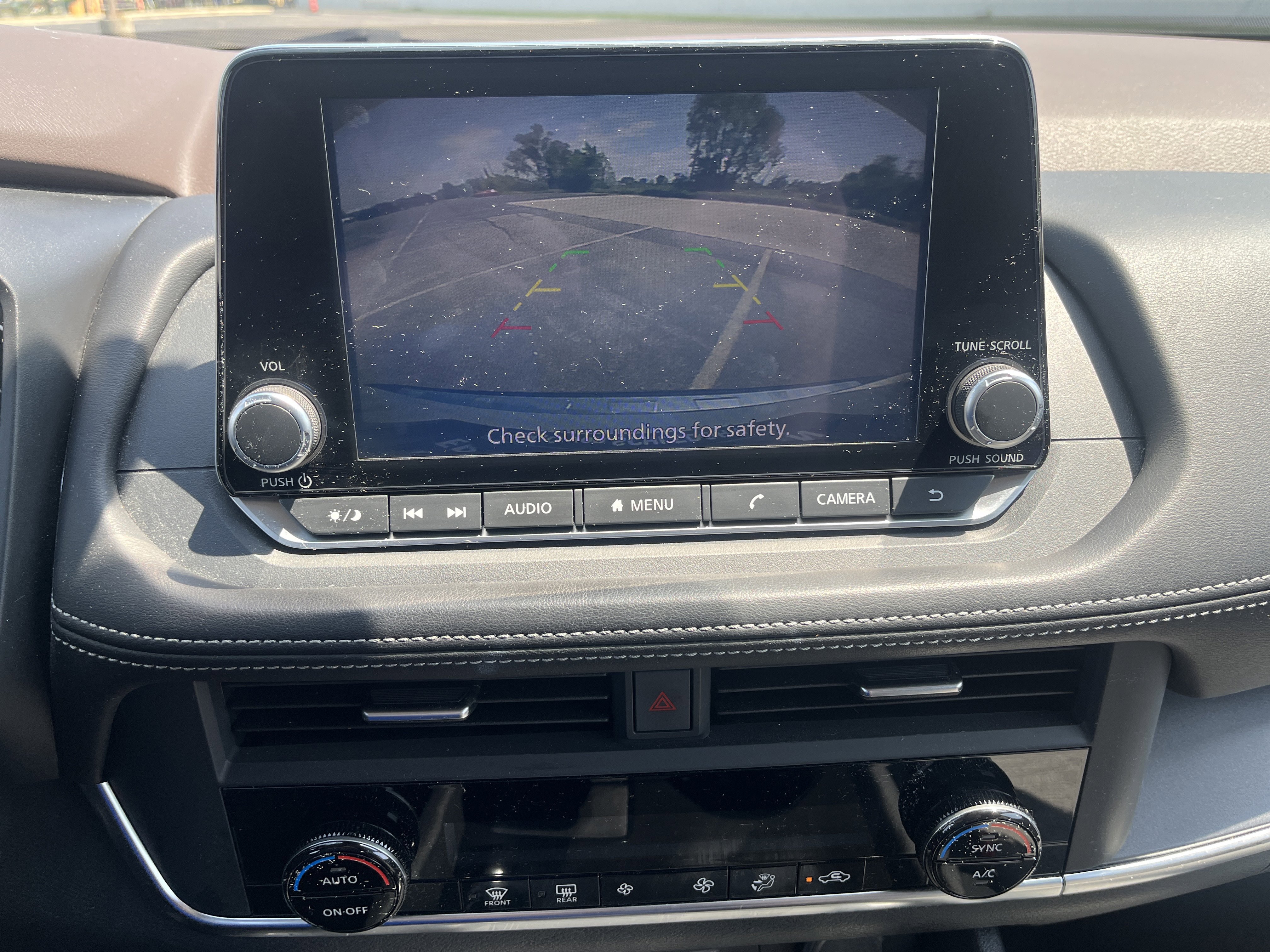 Used 2023 Nissan Rogue SV AWD/4WD image 26