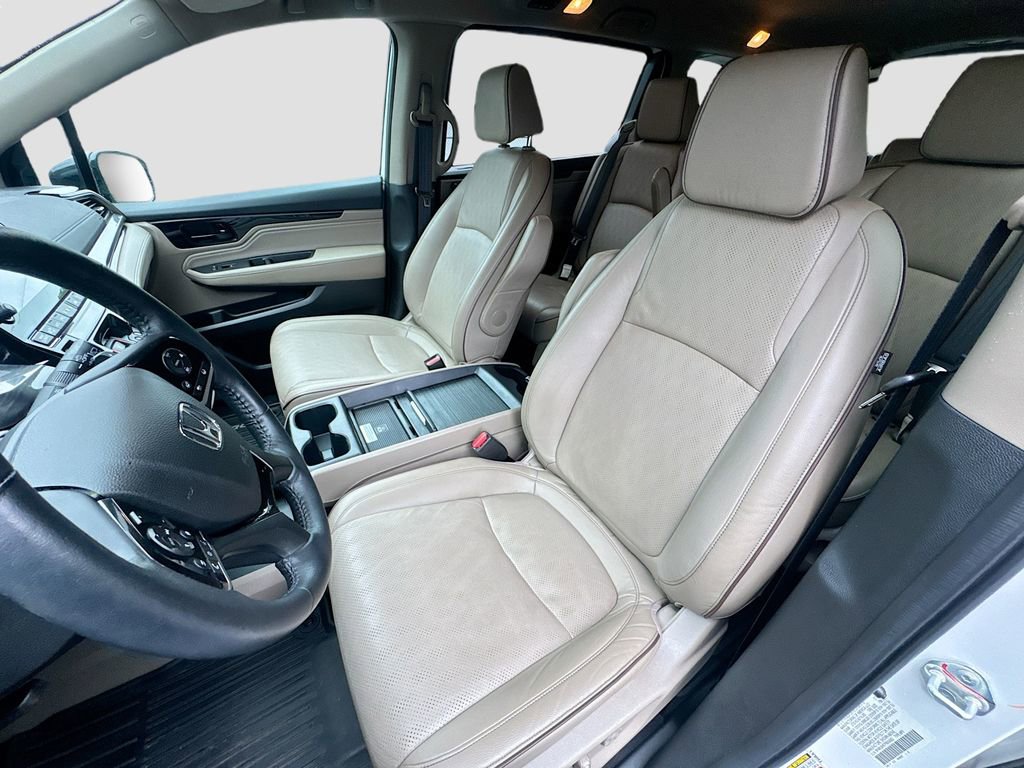 Used 2023 Honda Odyssey Elite image 17