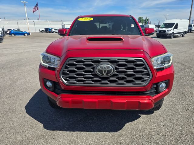Used 2020 Toyota Tacoma TRD Sport AWD/4WD image 9