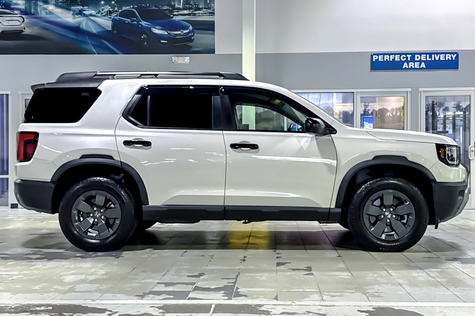 Certified 2026 Honda Passport RTL image 8