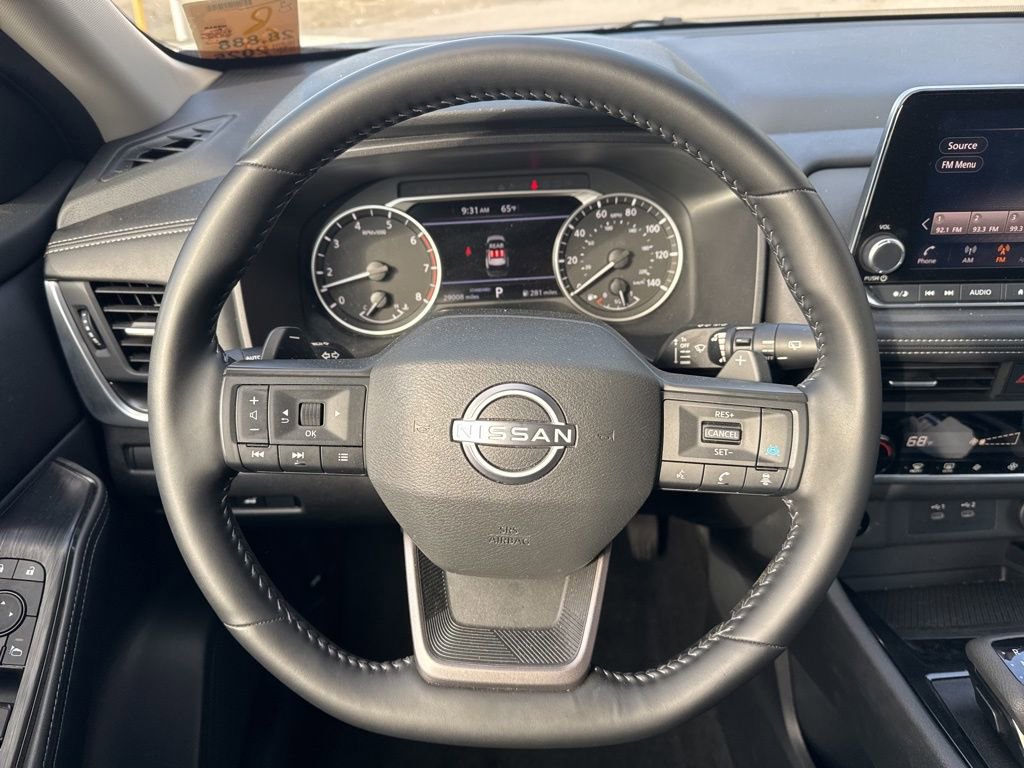 Used 2025 Nissan Rogue SV image 17