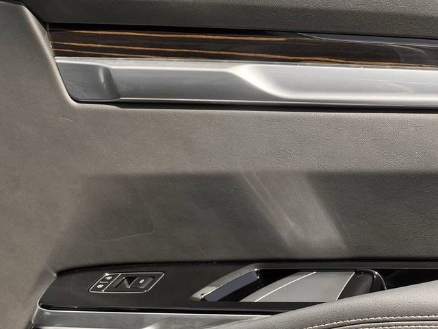New 2025 Cadillac Escalade ESV Premium Luxury AWD/4WD image 26