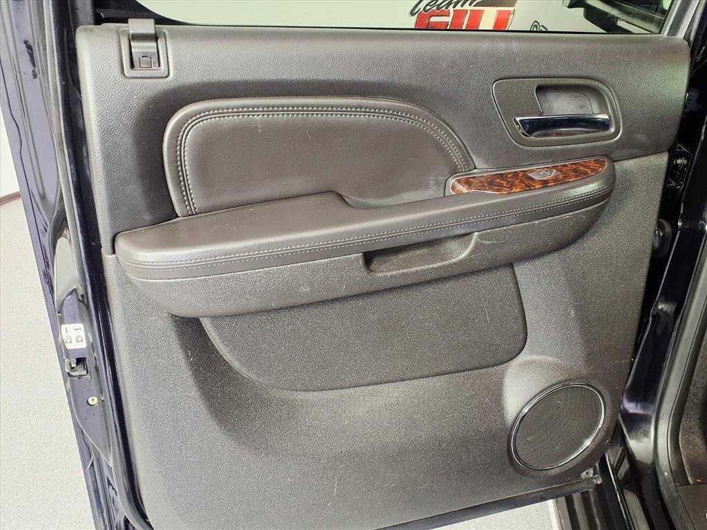 Used 2012 GMC Yukon XL Denali image 12