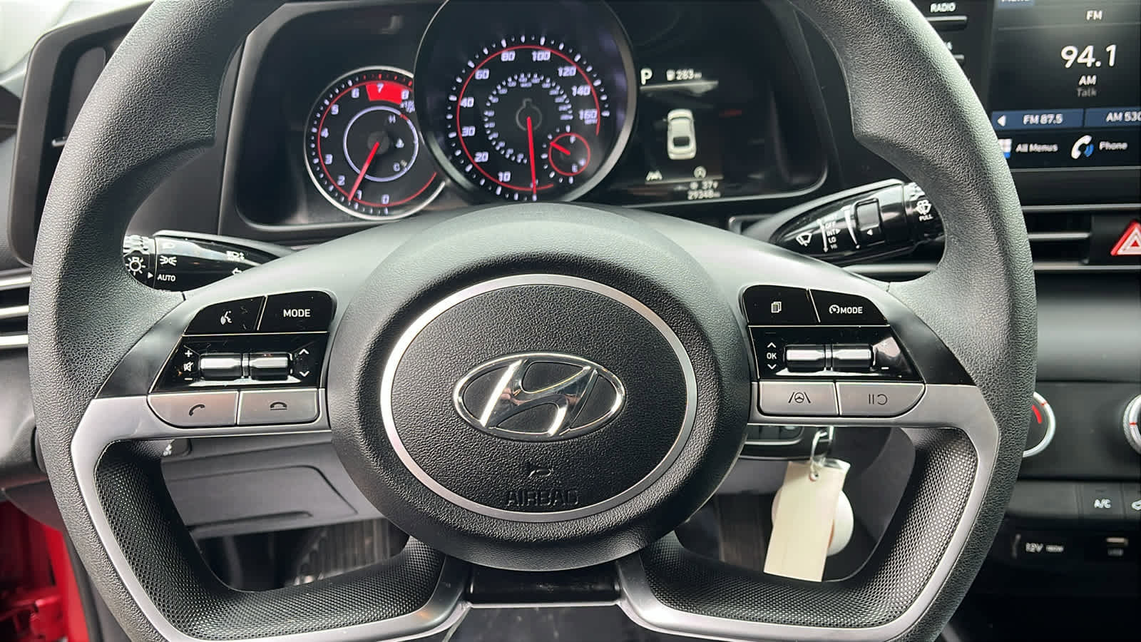 Used 2023 Hyundai Elantra SE image 1