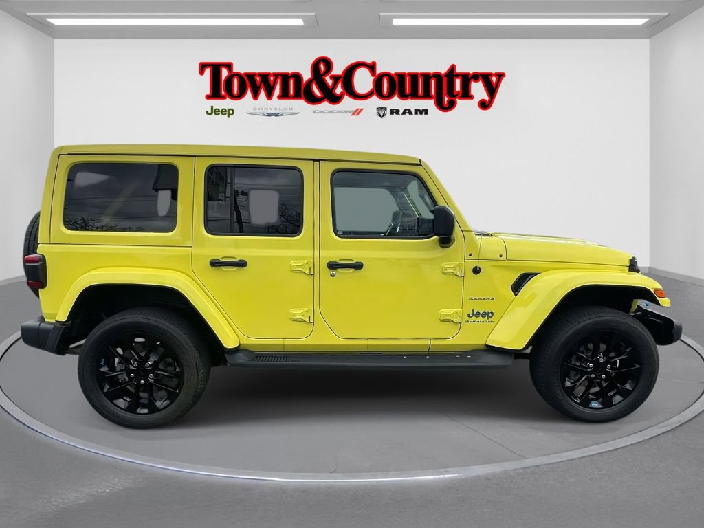 Used 2023 Jeep Wrangler Unlimited Sahara image 4