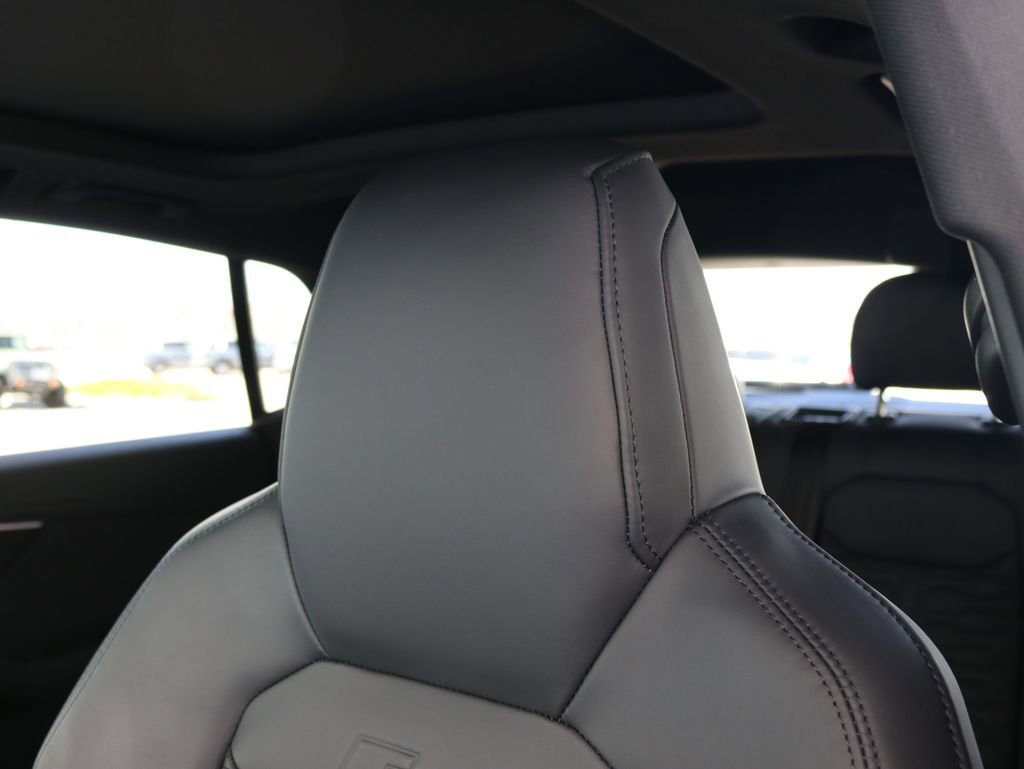 Used 2023 Audi RS Q8 AWD/4WD image 24