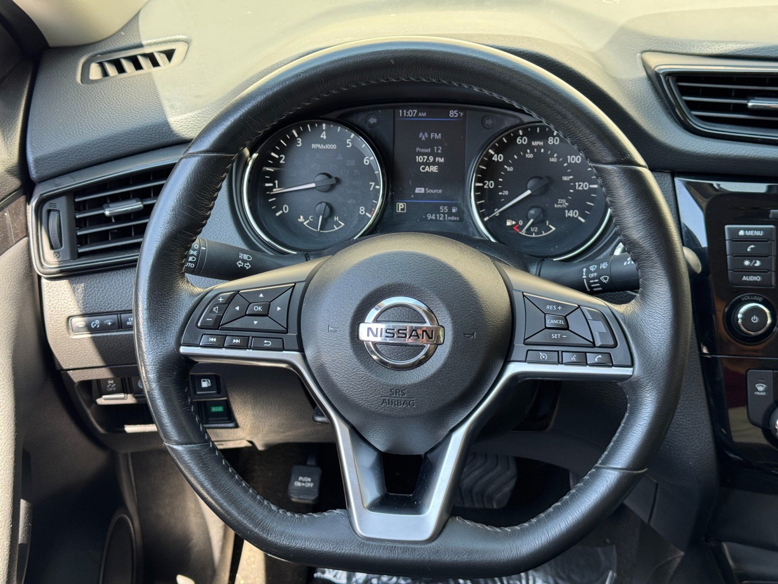 Used 2019 Nissan Rogue SV FWD image 19