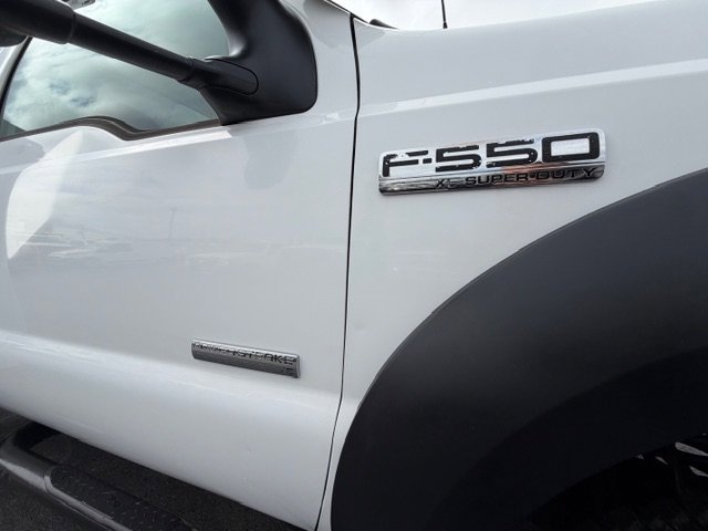 Used 2006 Ford F550 4x4 Regular Cab Super Duty image 18
