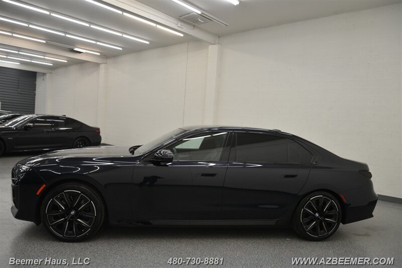 Used 2023 BMW 740i RWD image 5