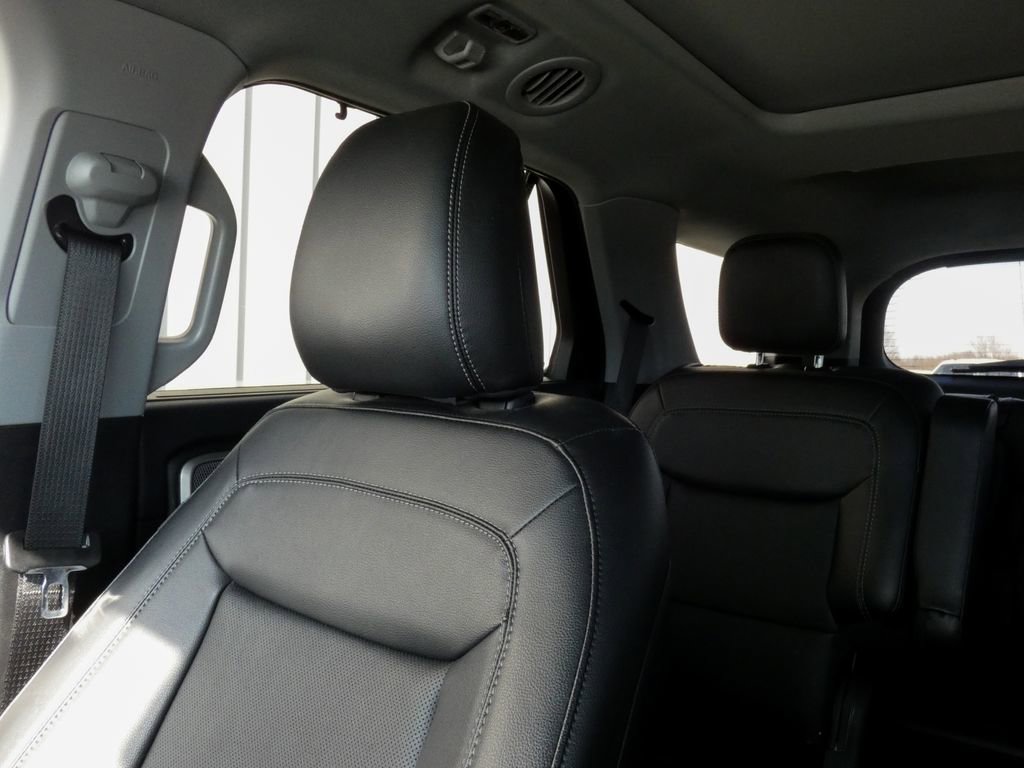 Used 2023 Ford Explorer Limited w/ Equipment Group 301A image 24