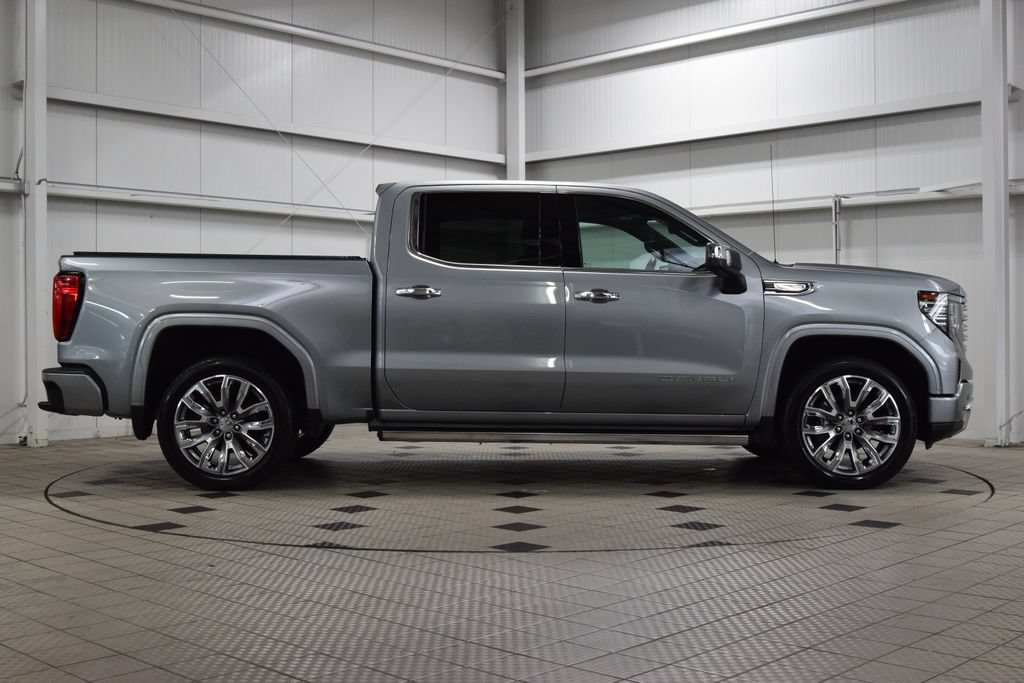 Used 2024 GMC Sierra 1500 Denali AWD/4WD image 9