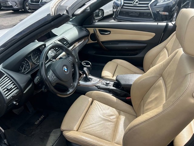 Used 2012 BMW 135i Convertible image 4