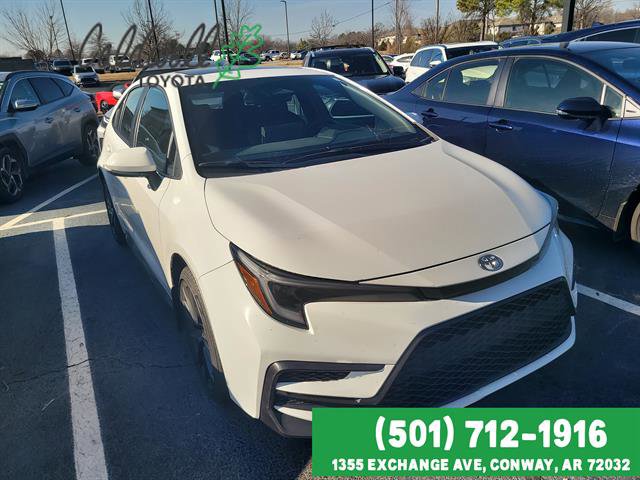 Used 2025 Toyota Corolla SE w/ SE Premium Package image 31