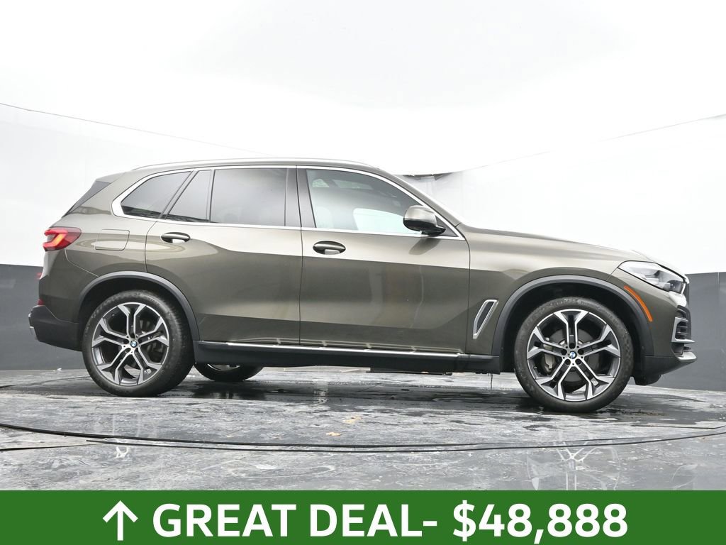 Used 2023 BMW X5 xDrive40i w/ Premium Package image 50