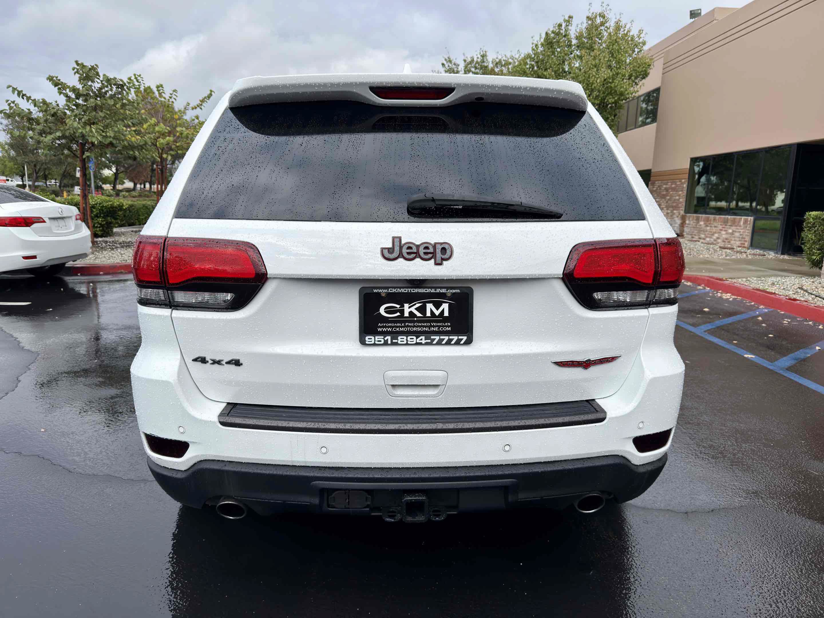 Used 2018 Jeep Grand Cherokee Trailhawk AWD/4WD image 13