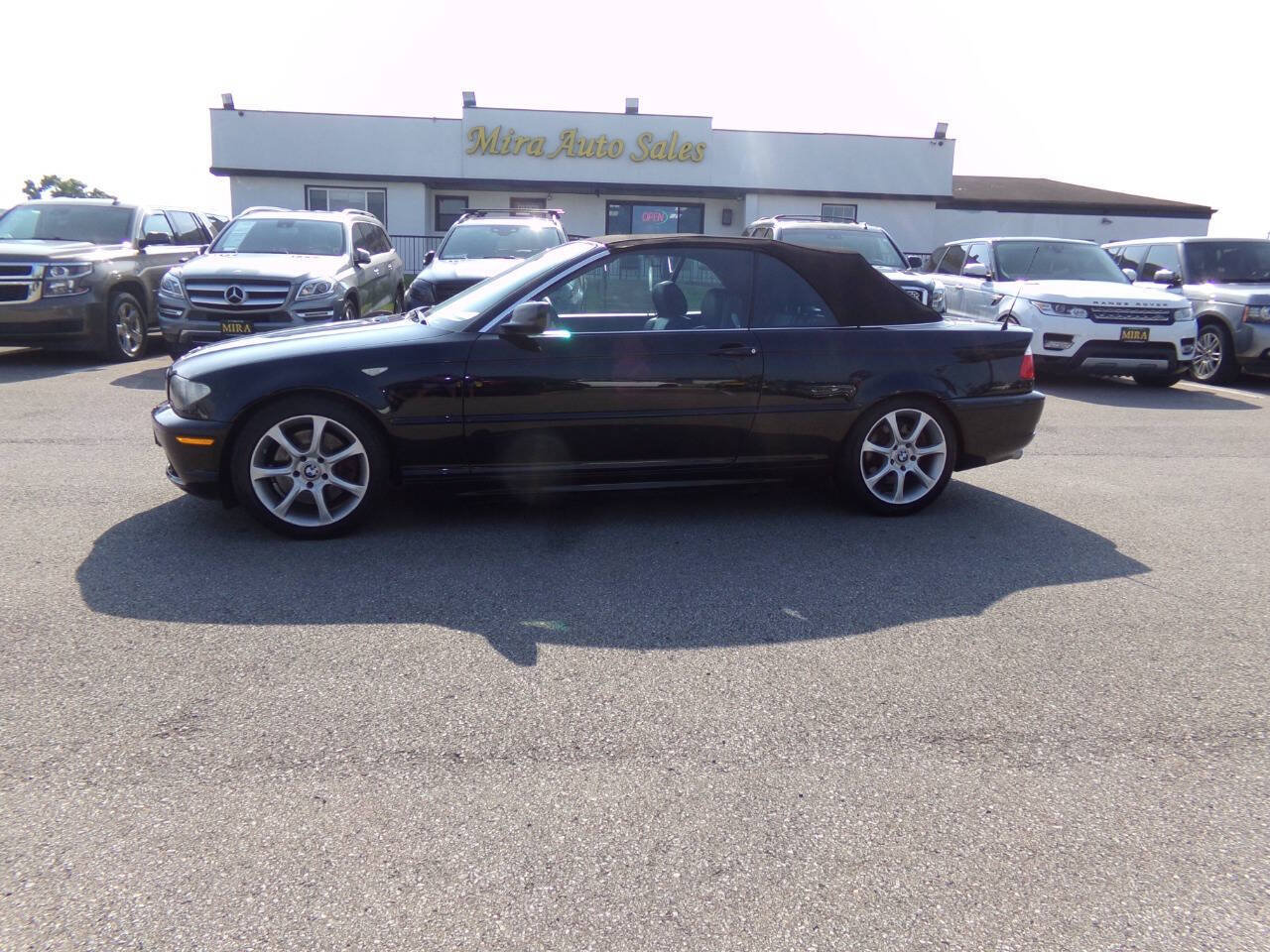 Used 2004 BMW 330Ci Convertible RWD image 2
